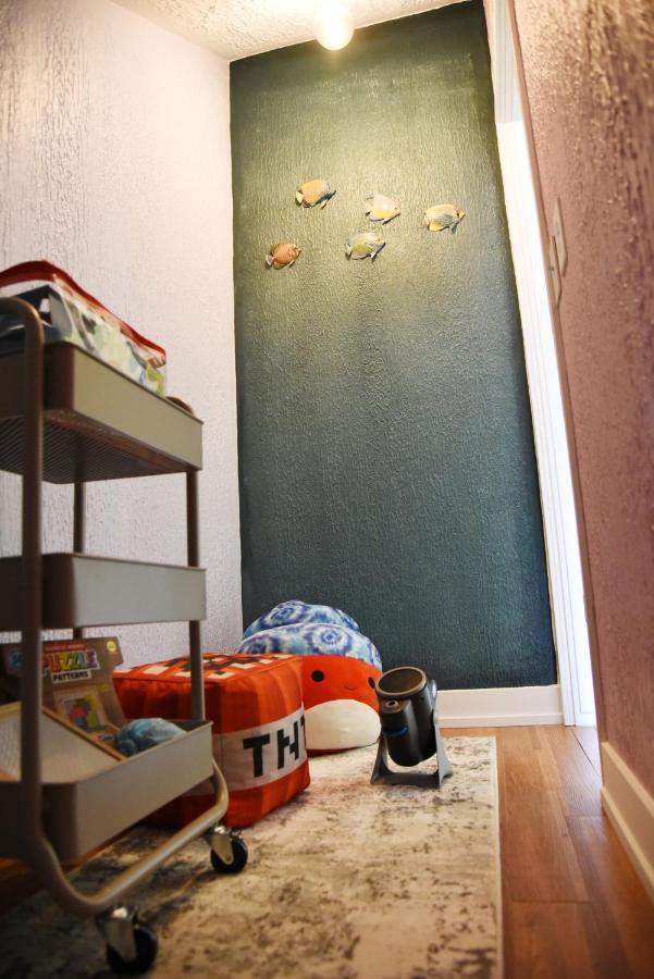 Mile To Beach! Private, Family & Pet Friendly Oasis! Pool Table & Hot Tub! Oceanside Buitenkant foto